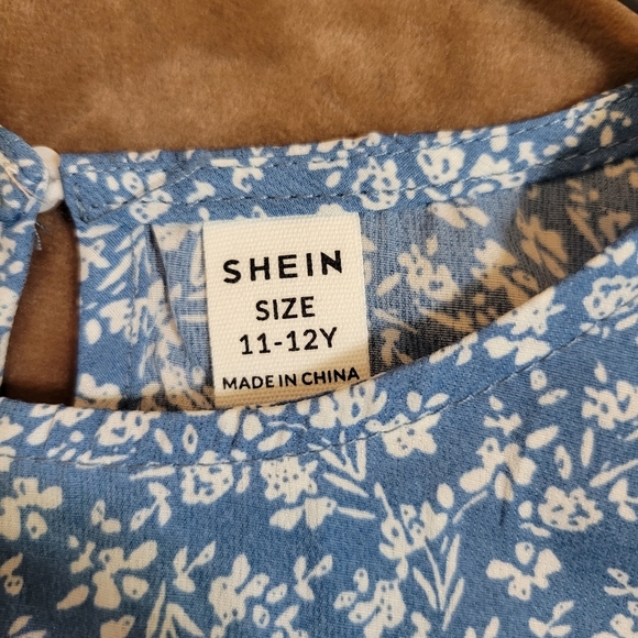 Shein girls ditsy floral print butterfly sleeve peplum blouse size 11-12y - Picture 3 of 5
